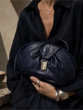 Vintage Susan Gail Navy Leather Crescent Shoulder Bag